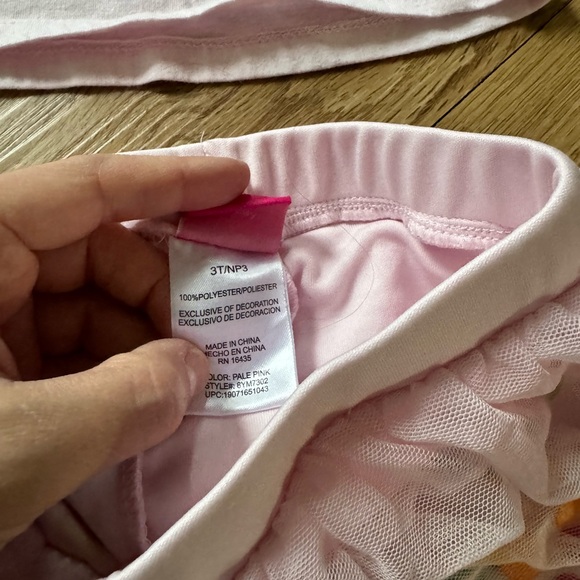 Girls Minnie Mouse set 3T - Picture 7 of 9